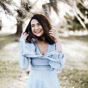 Meet your Posher, Olivia